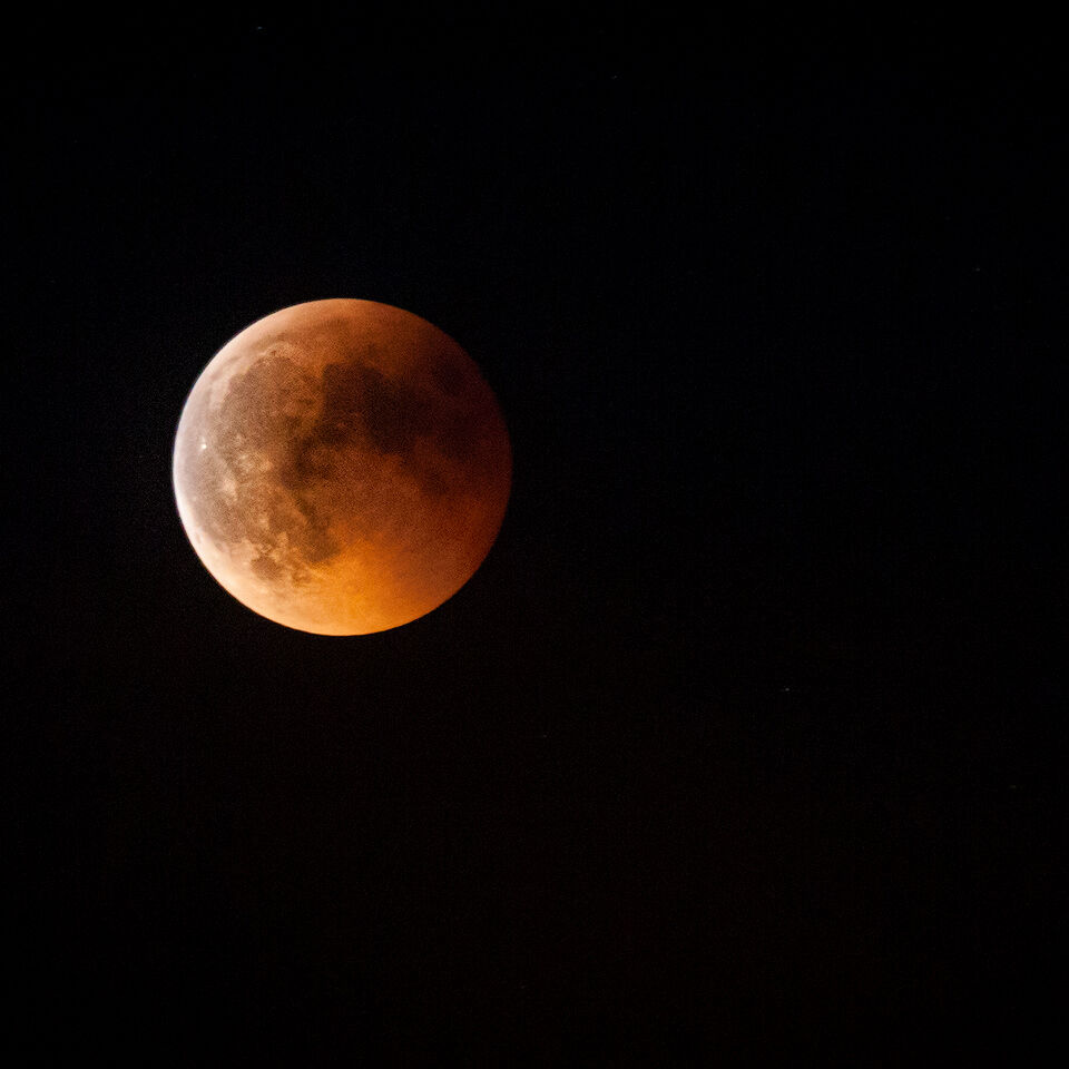 Total lunar eclipse Vienna 2011